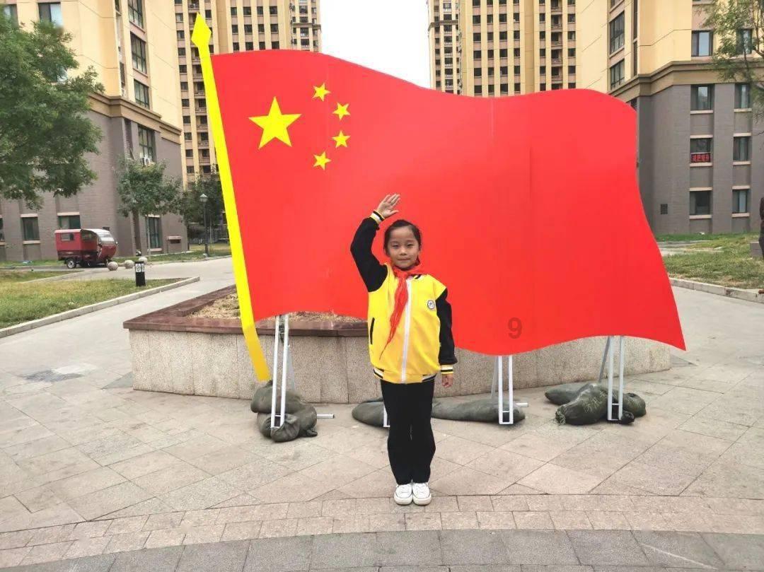 怎么吸引喜欢的人的注意？游戏画面
